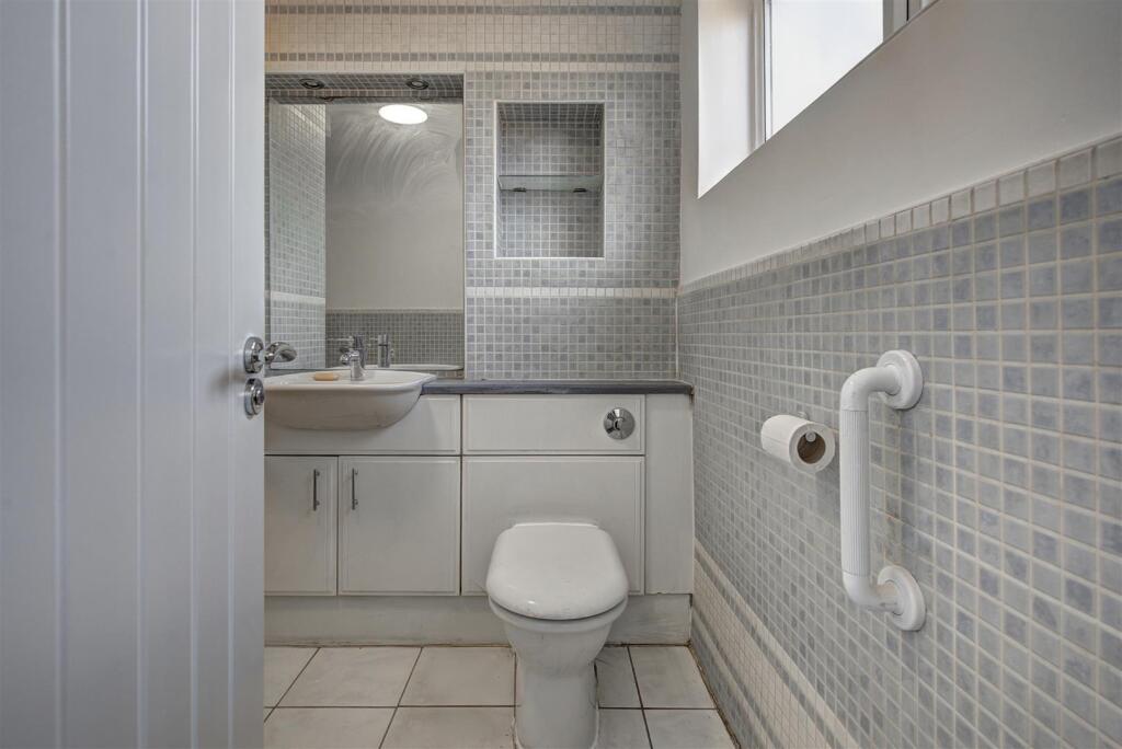 51 Avondale Road, Wigan-18.jpg