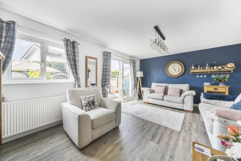 1330498-12-68820cf3da556