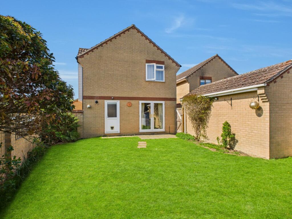 Garden- Mark Stephens EweMove Newmarket and Soham 