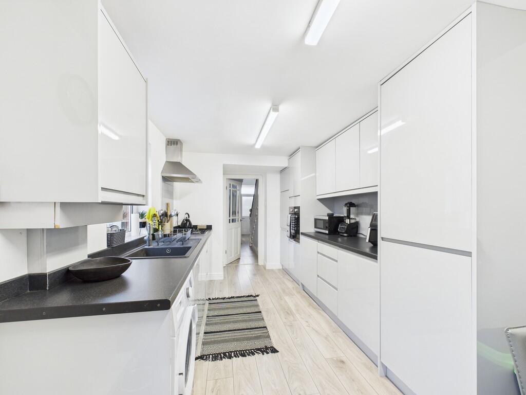 CAM01835G0-PR0185...