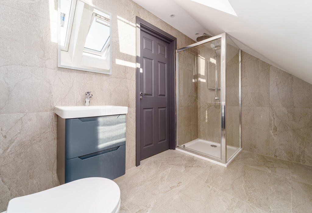 En-suite Bedroom 2