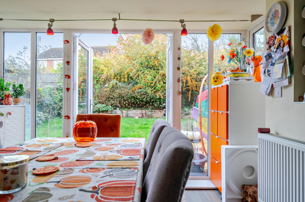 1375045-27-690888f7251e3