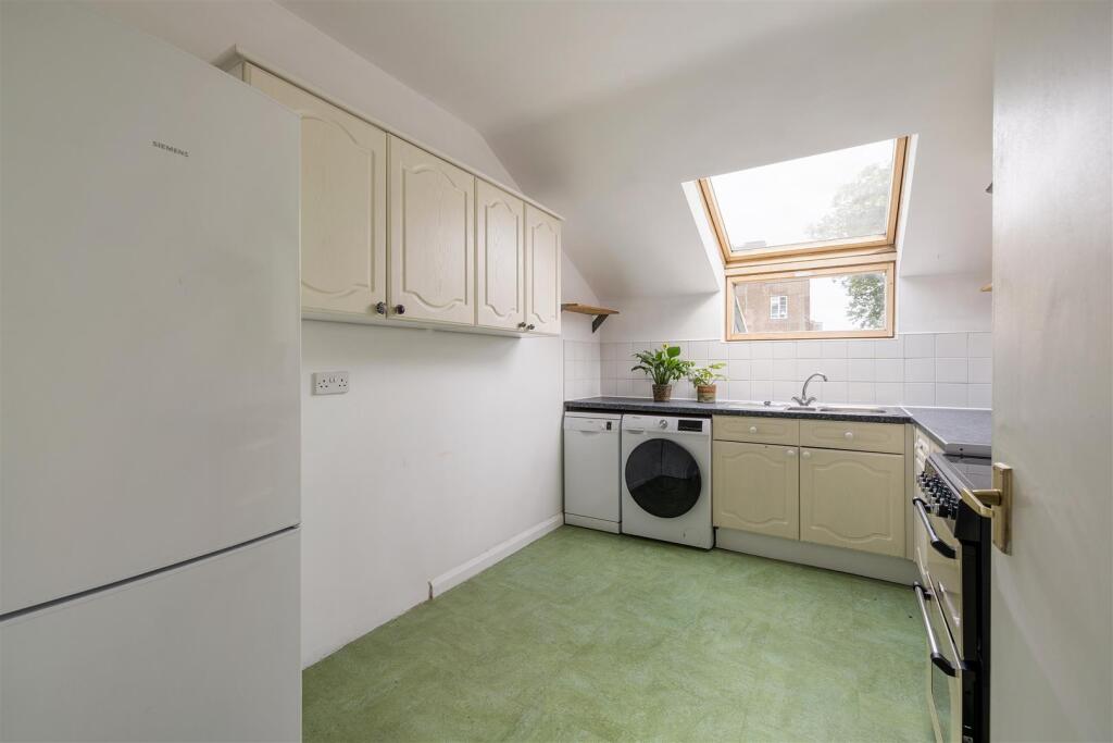 Kenninghall Road E5