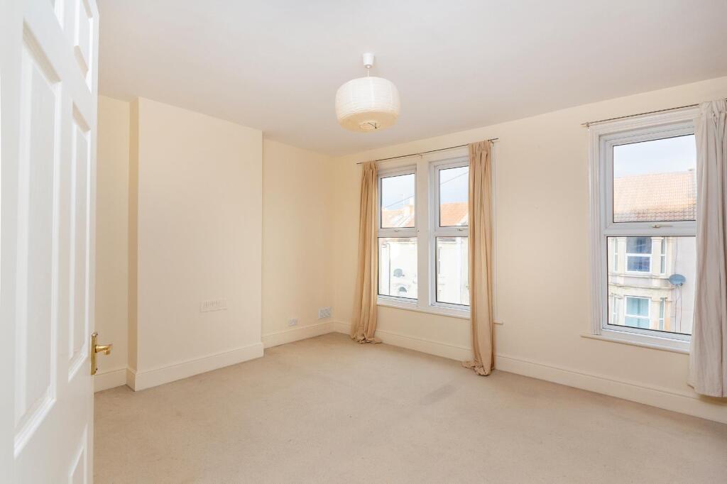 3Y2REN - Bedroom F.jpg