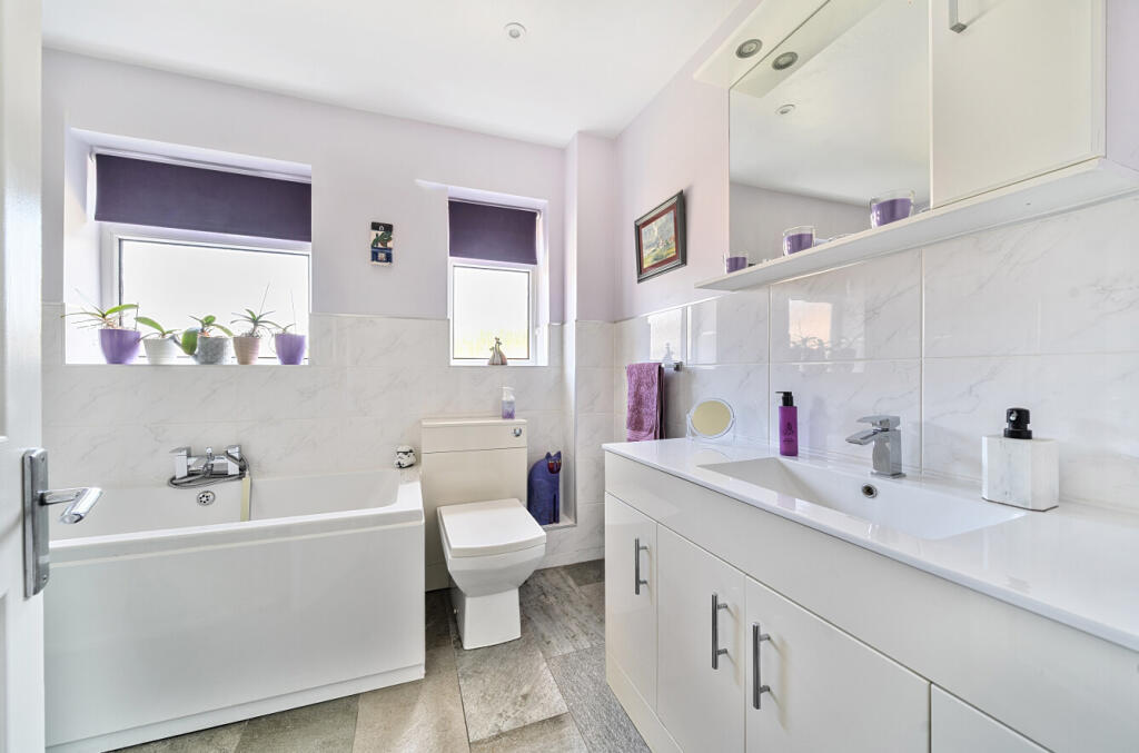 1317618-3-6863bf4...