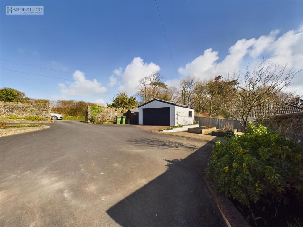 Driveway and Garage.jpg