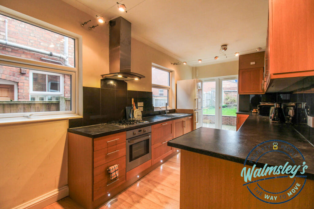 Kitchen breakfast room