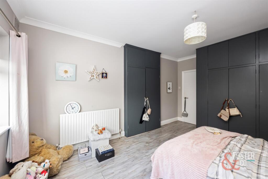 Vallance Road, 24-021.jpg