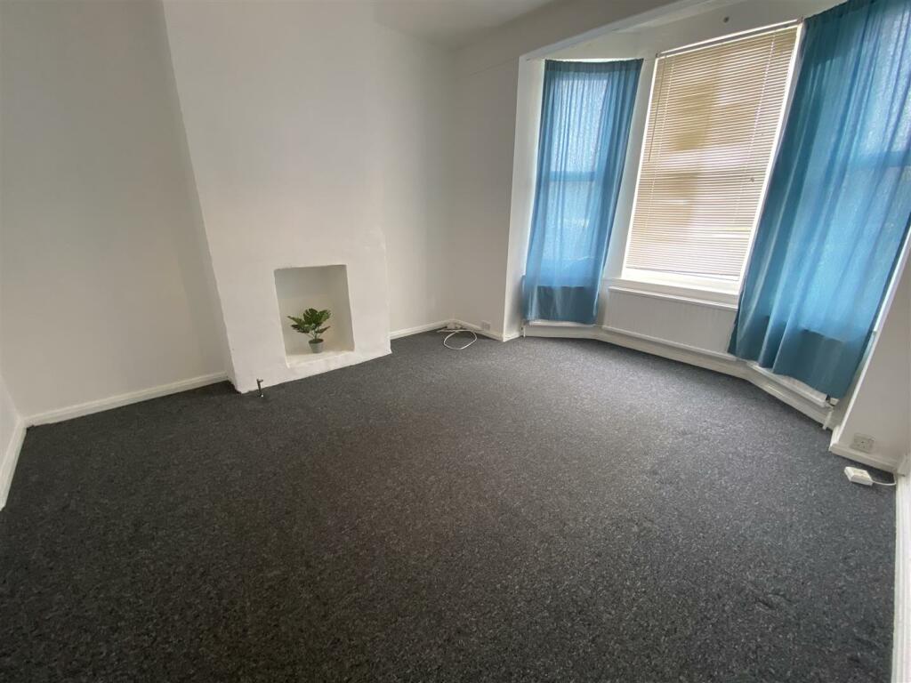 Living Room.jpeg