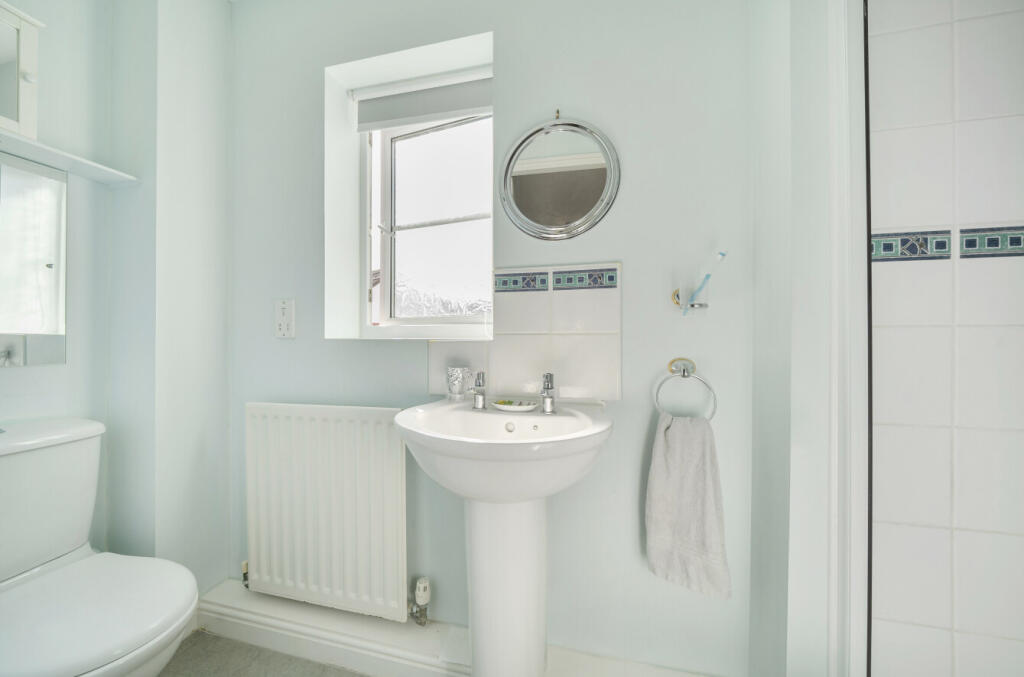 1343369-15-68ada2...