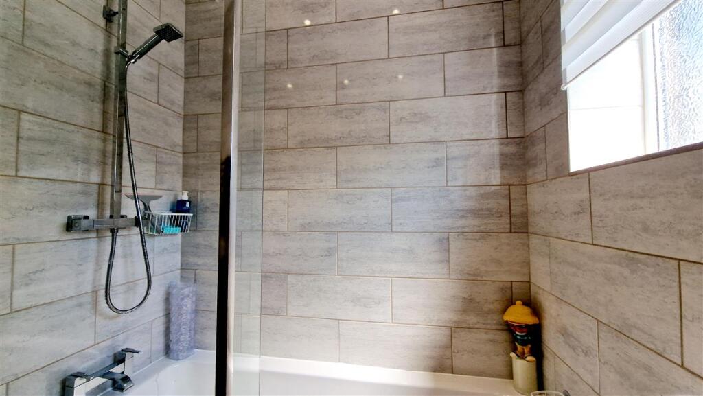 Alt Bathroom