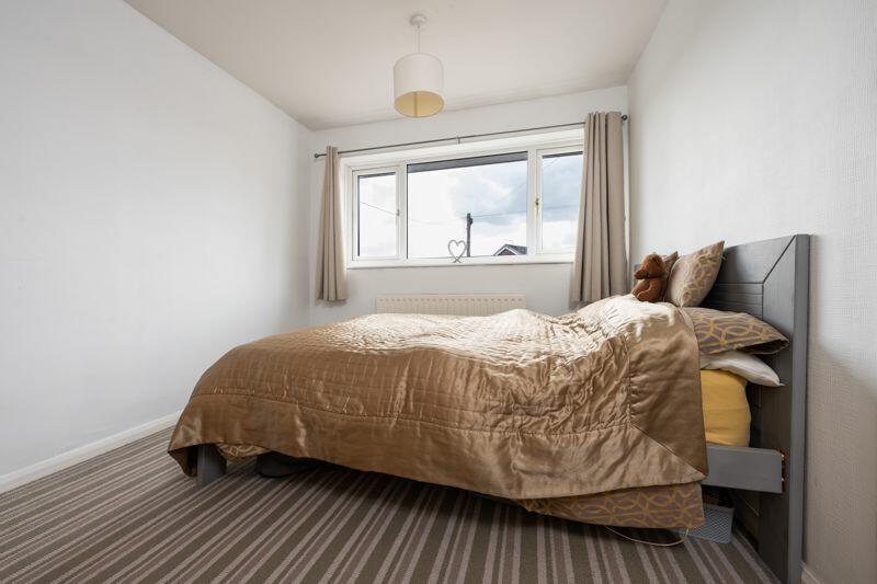BEDROOM NO. 1 (FRONT)