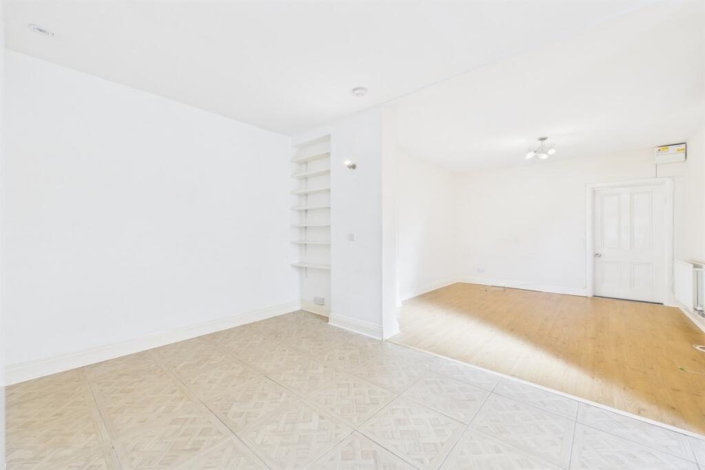 Dining Room / Living