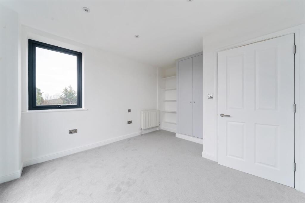 Eloise House Flat 14 PH4.jpg