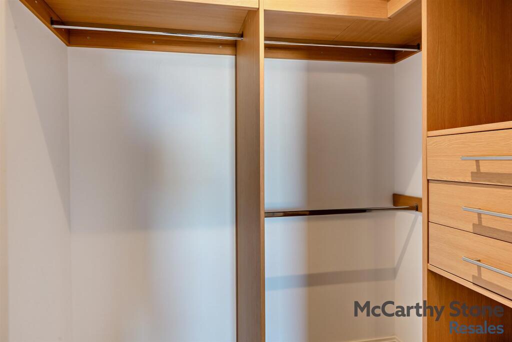 8639828-interior10-800.jpg