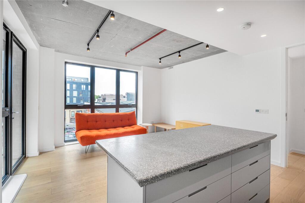 Kitchen/Living Room