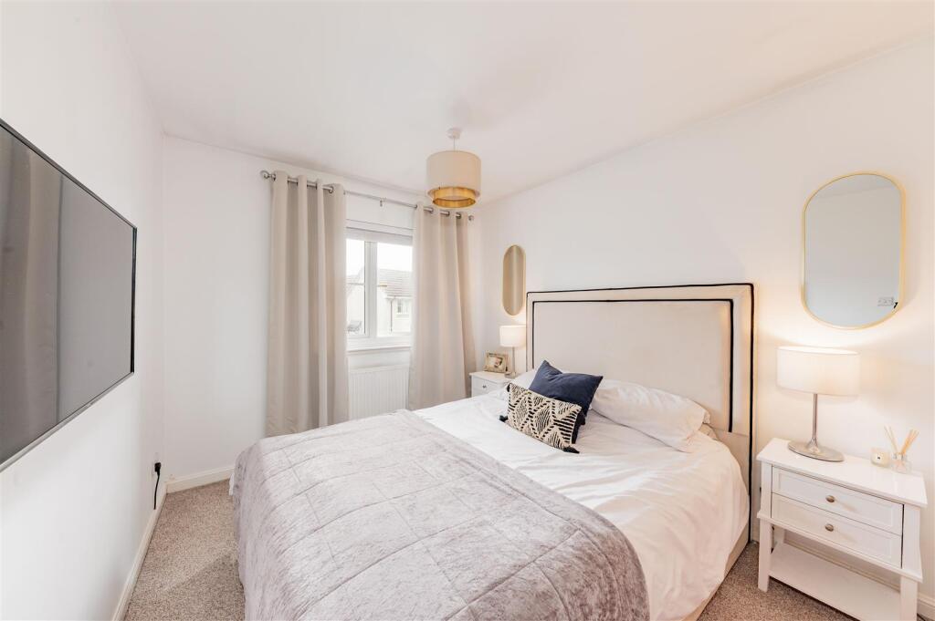 20 Isla Avenue Carnoustie-12.JPG