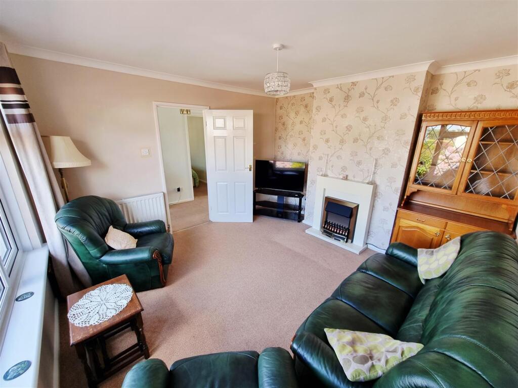 Sitting room.jpg