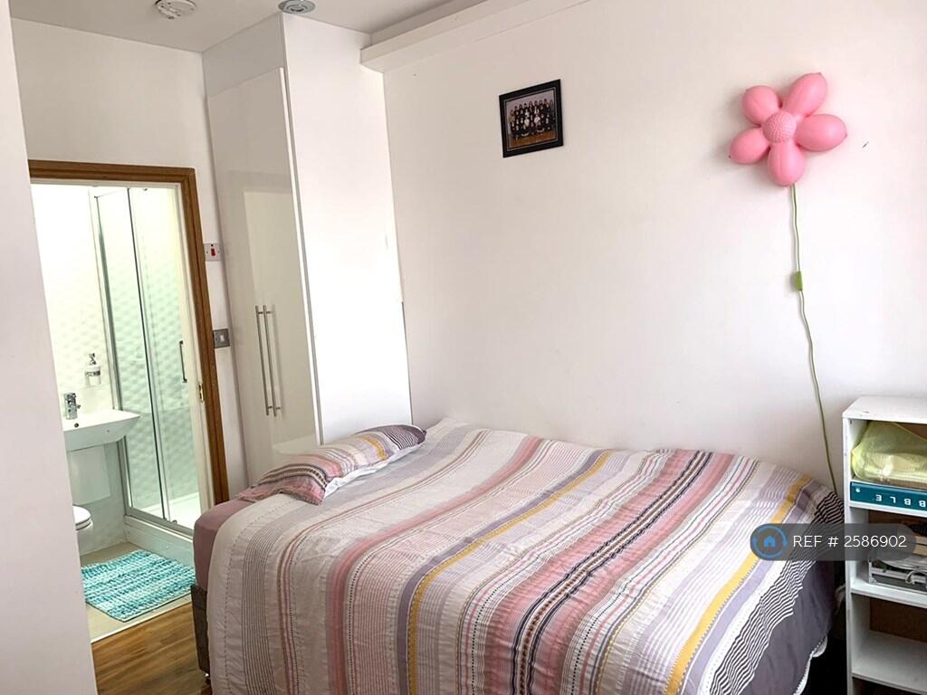Bedroom Ensuite