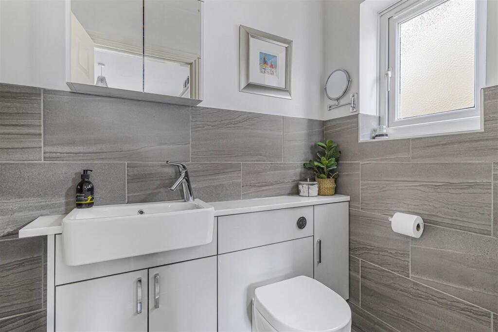 11_62360.jpg