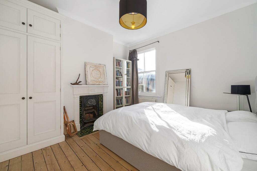 Bedroom (6).jpg