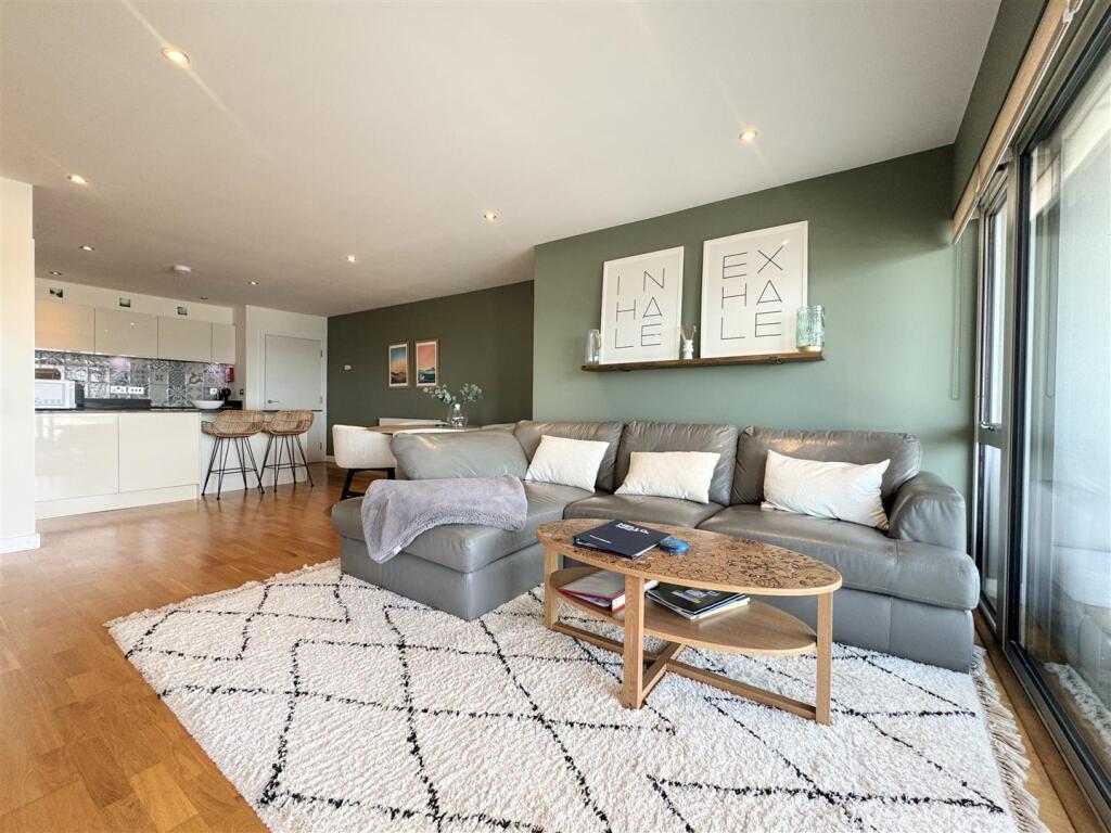 Lounge Area