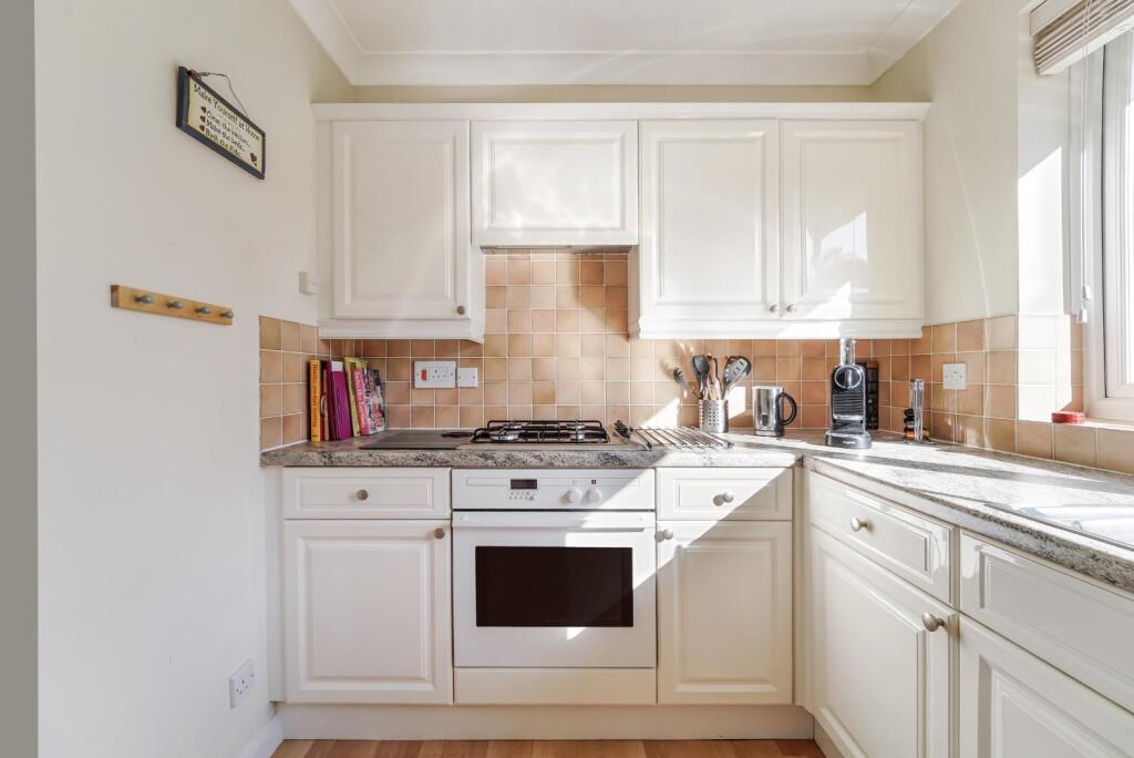 KINGS COURT (14).jpg