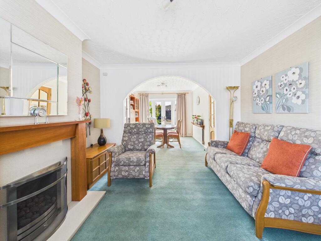 CAM05192G0-PR0110-STILL004