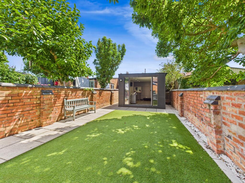 GARDEN