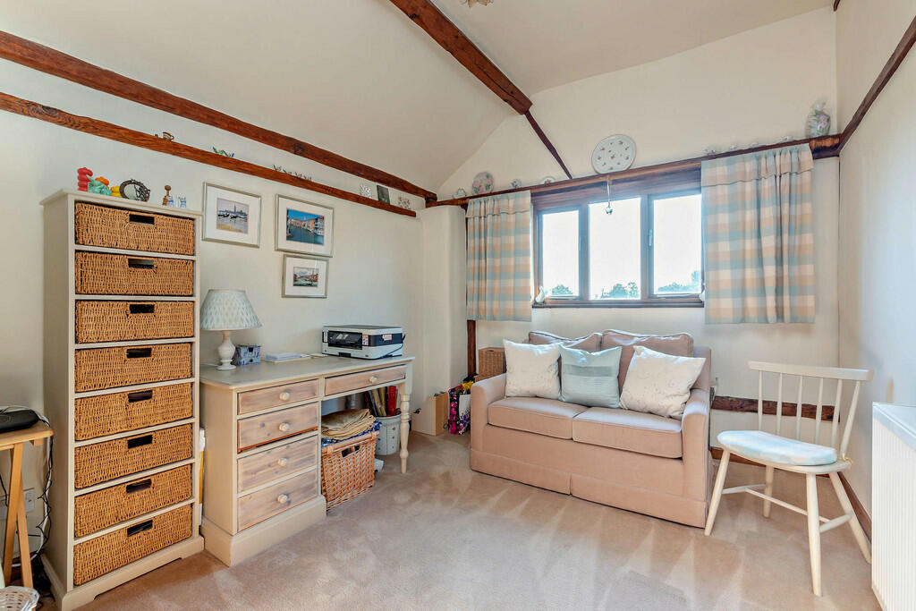 8622708-interior0...