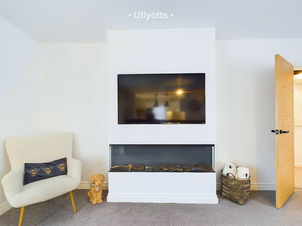 Feature Fireplace