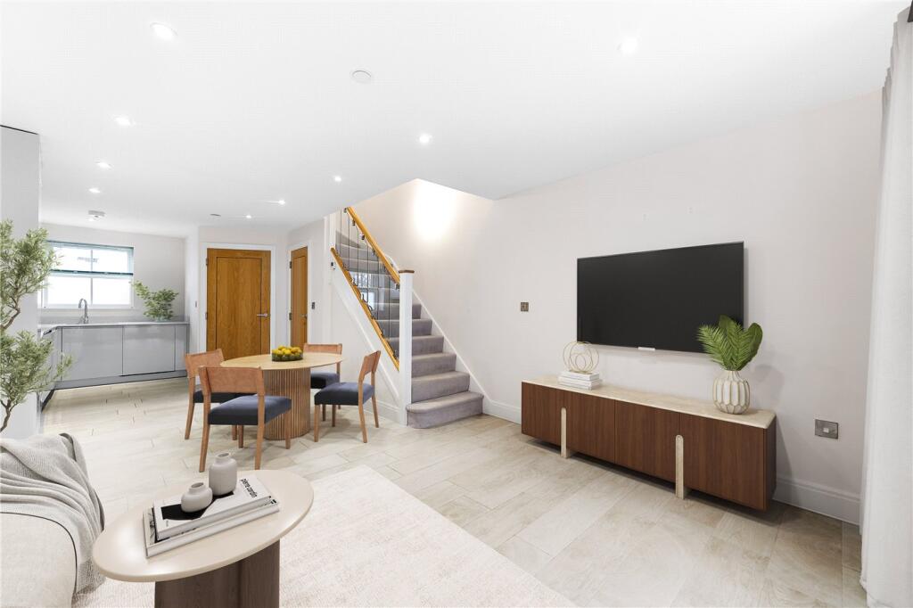 Vs-Sitting To Stairs