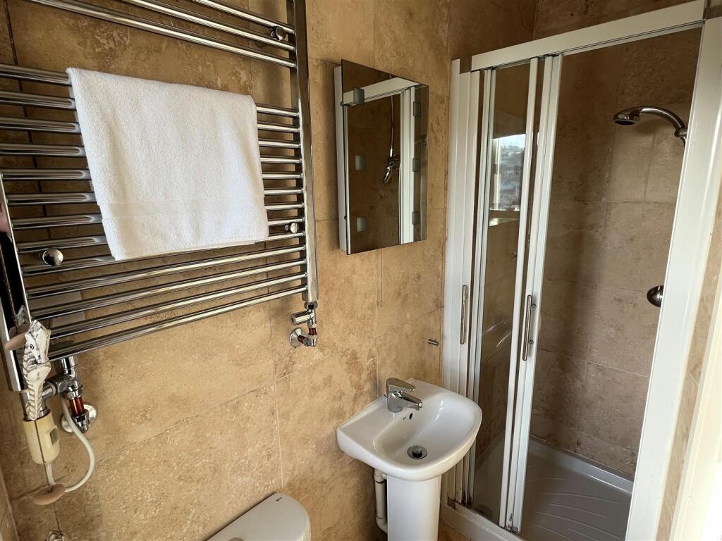 Ensuite Shower Room.jpg