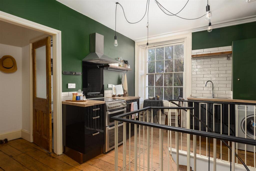 Flat 1, 23 Bath Buildings, BS6-27.jpg