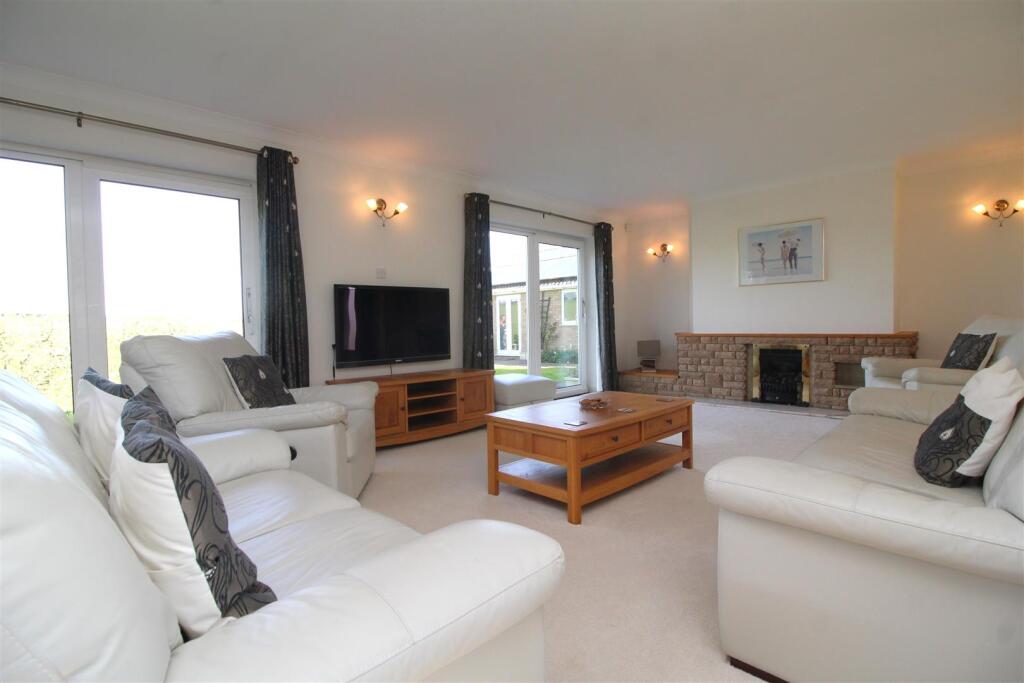 living room 1.JPG