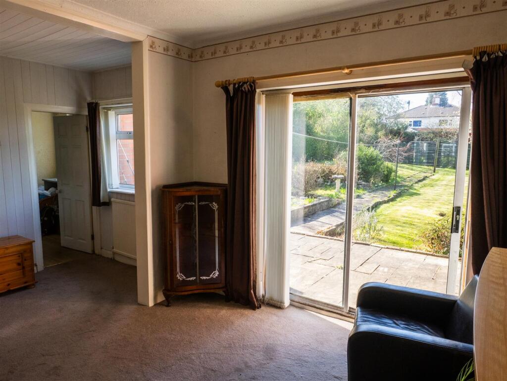 Dining/ Sitting Room