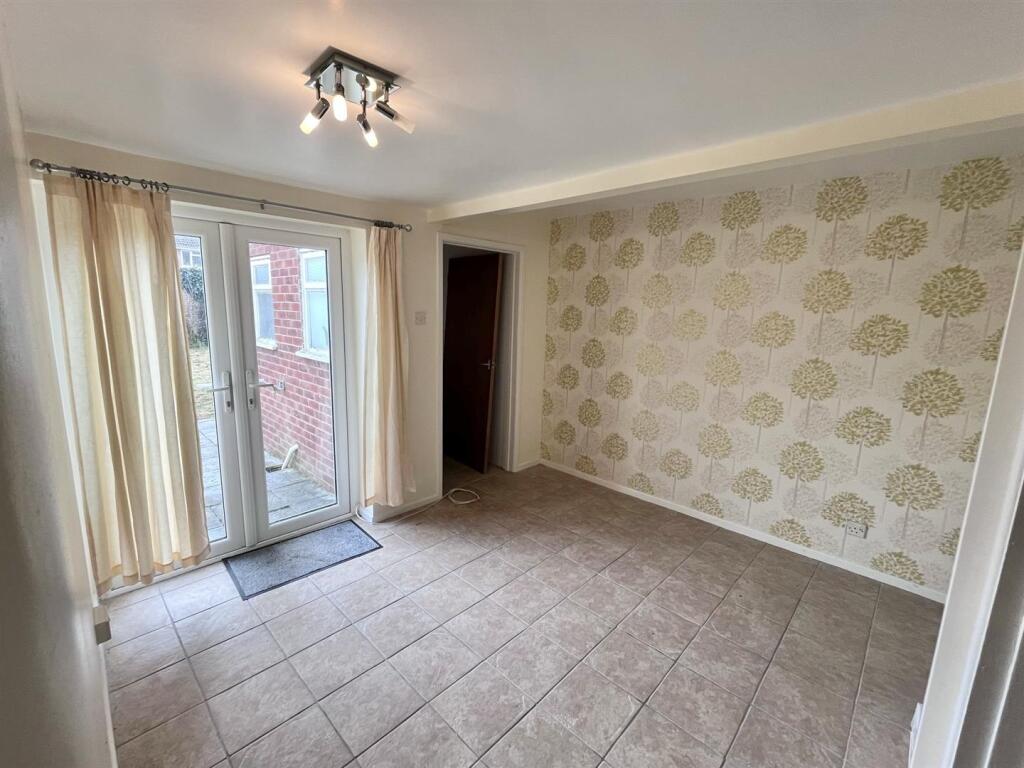 Reception/Ground Floor Bedroom