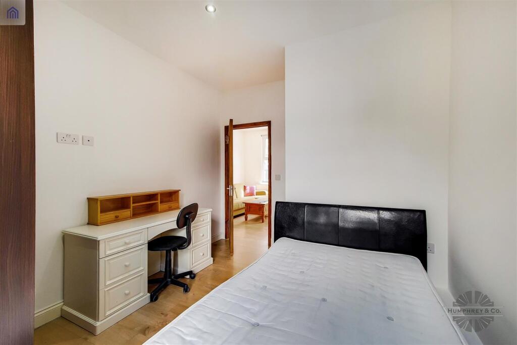 2_Bedroom-0.jpg
