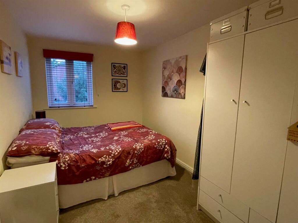 Bedroom.,.jpg