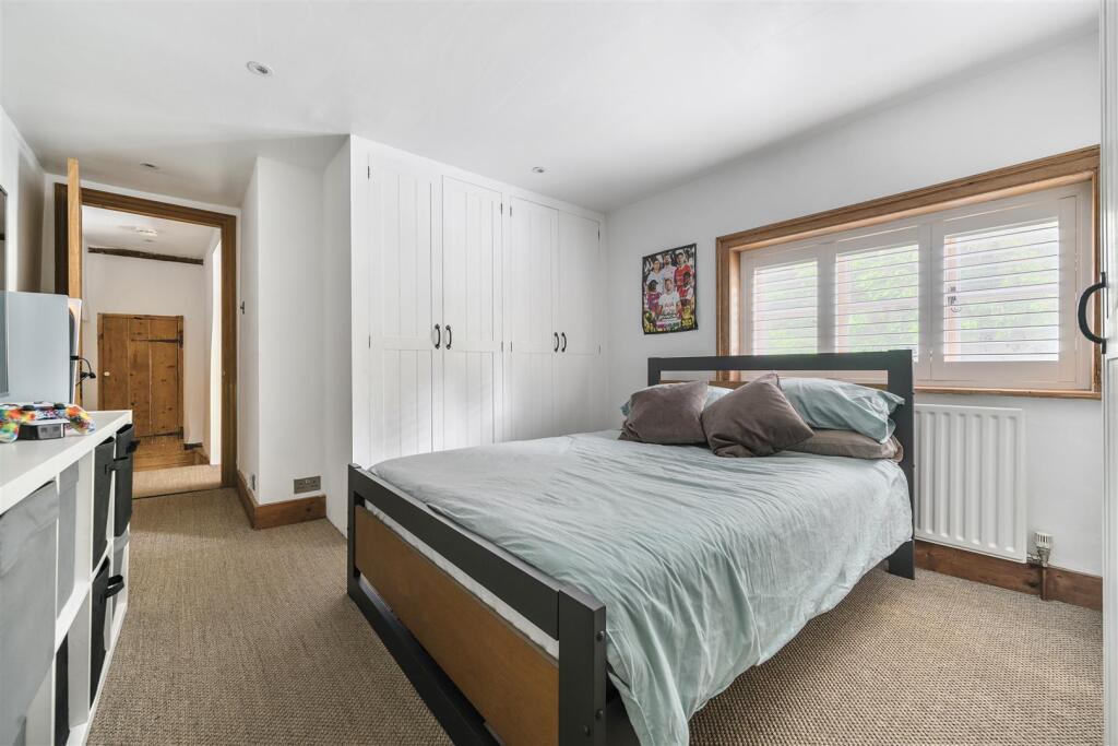 bed 3.jpg