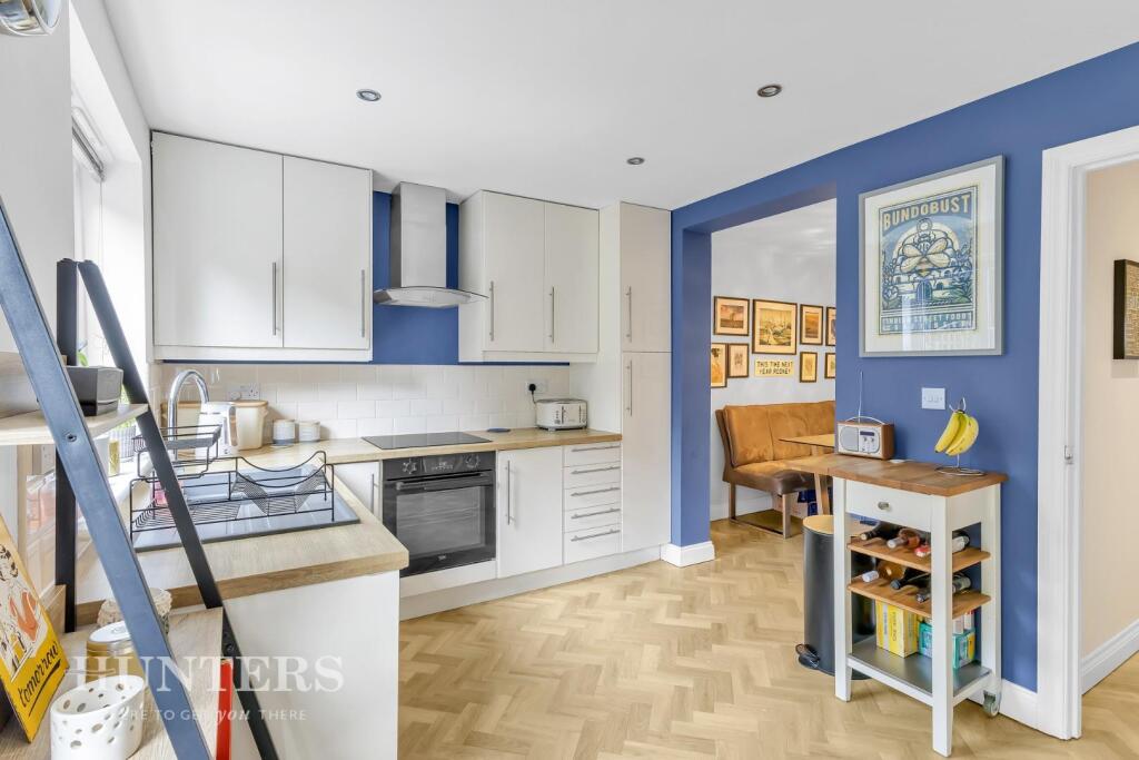 Dining kitchen