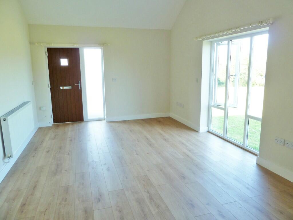 Lounge/dining area