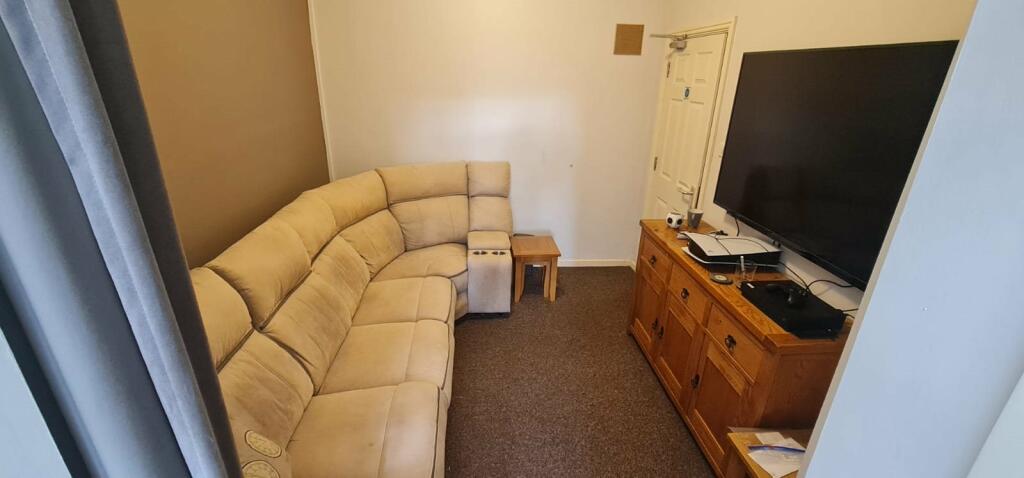 31 Sebastopol Living