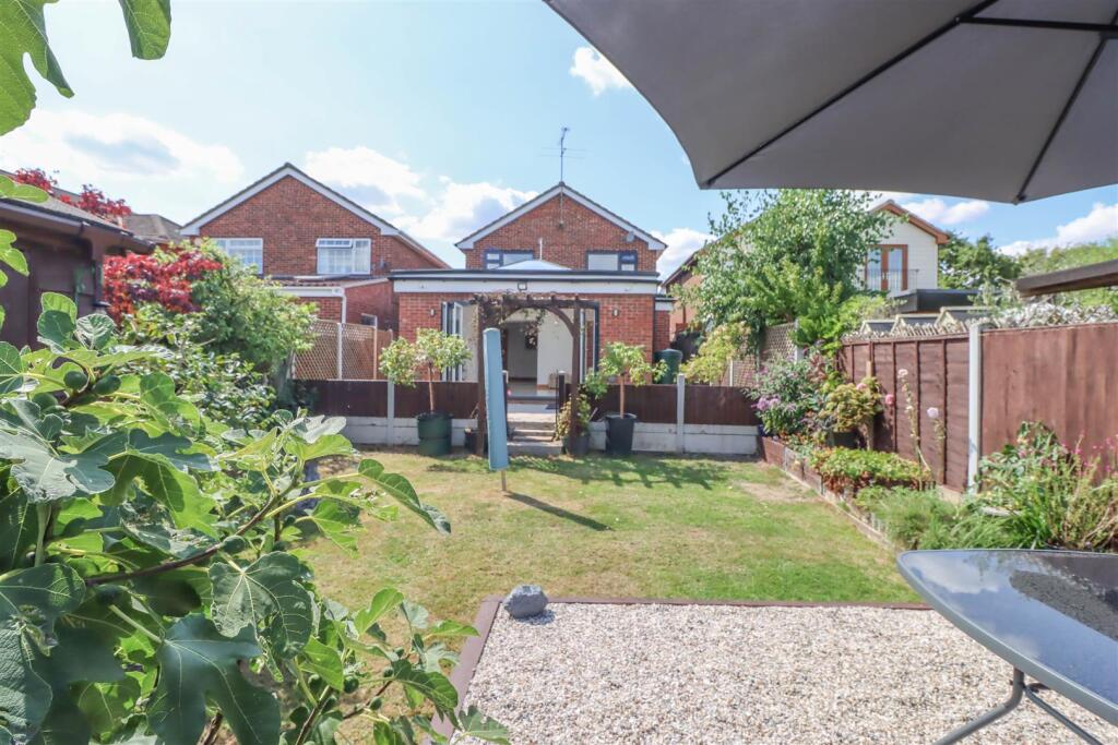 6 THE CHASE GARDEN-4.jpg