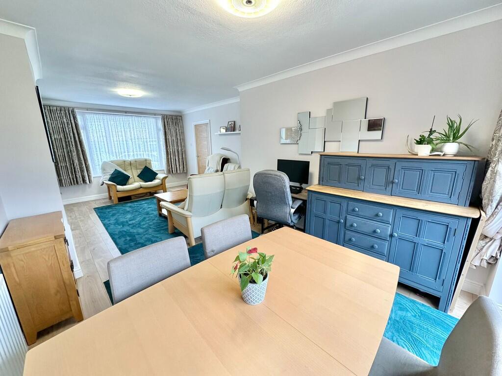 IMG-20250220-WA00...