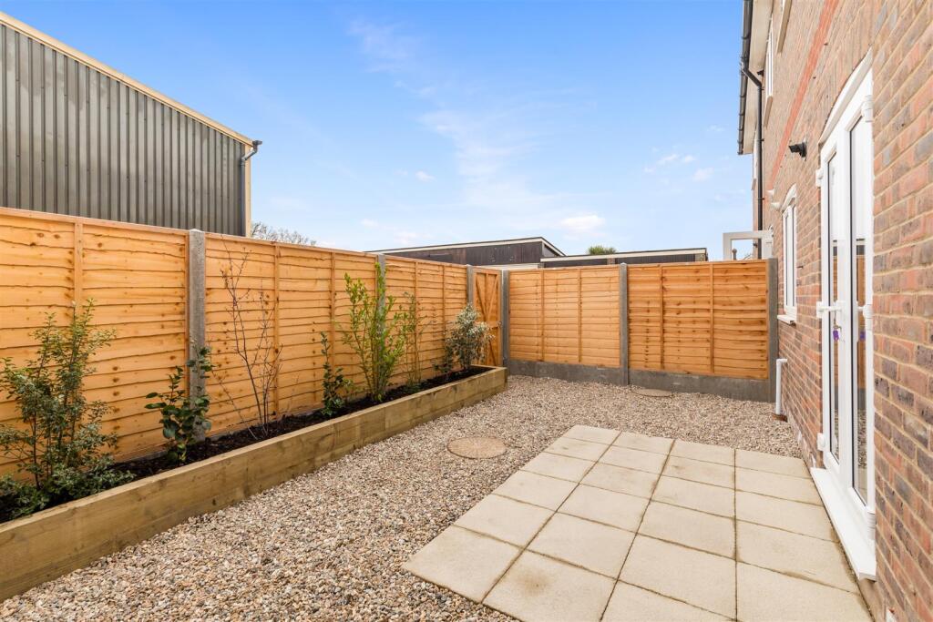 Whested Road, 23, Lower Flat-21.JPG