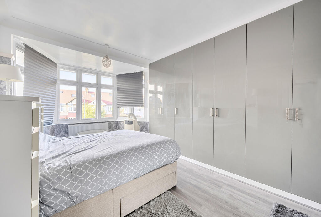 1356169-15-68ce79...