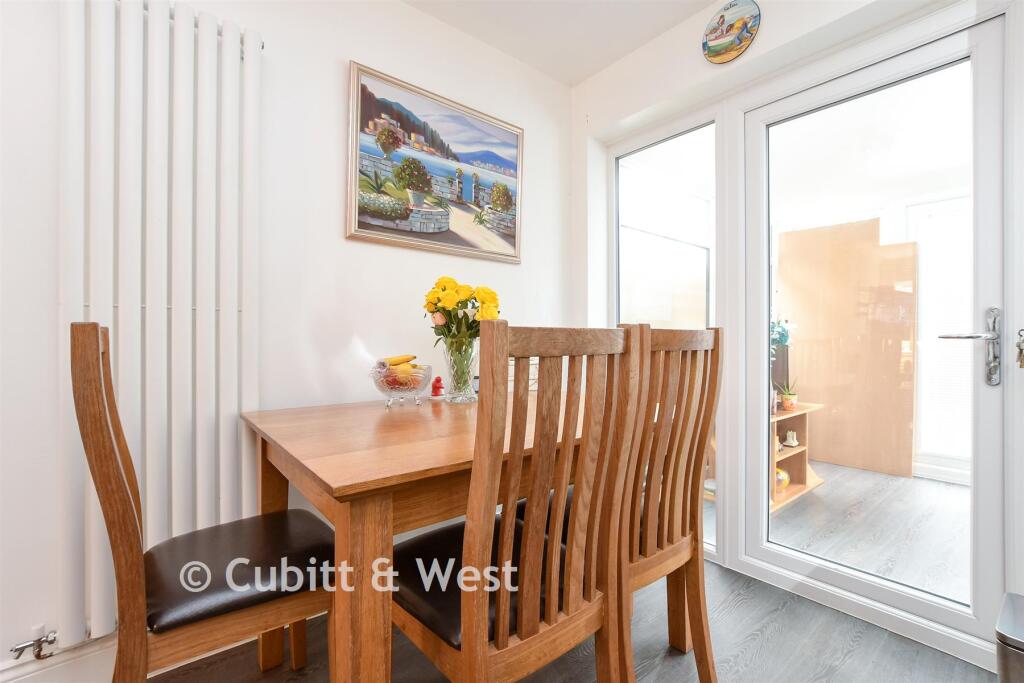 Kitchen/Breakfast Room