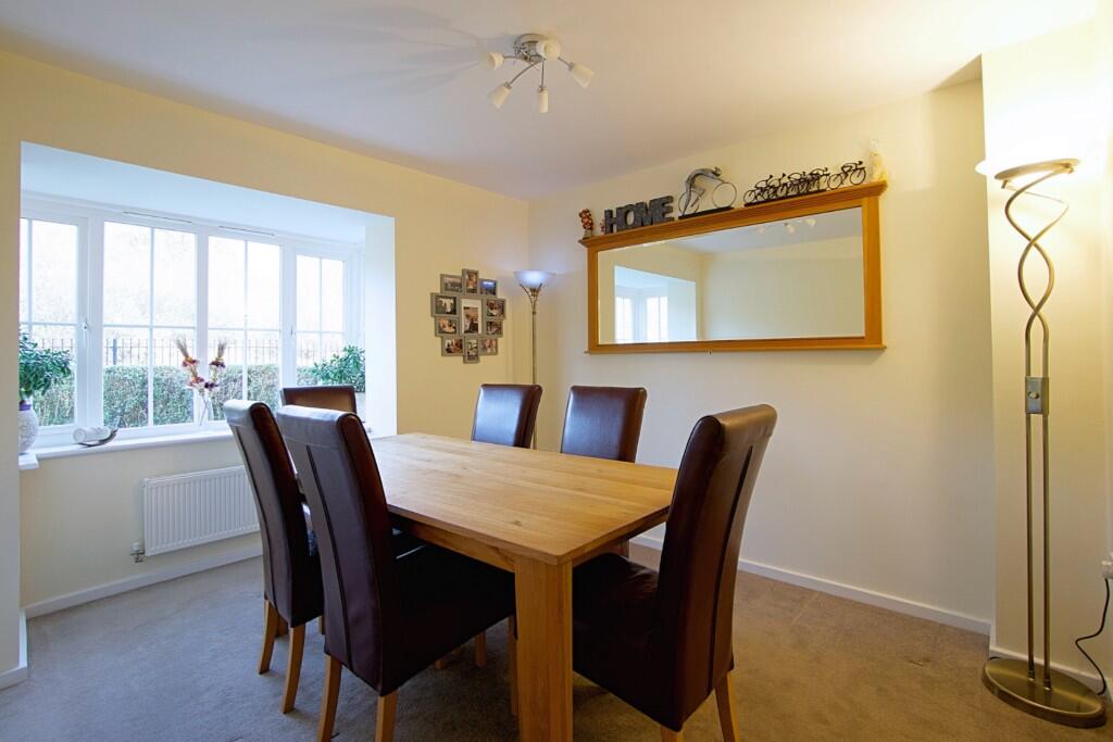 Appledine Way | Bedford | Beds | MK41 | large double garage