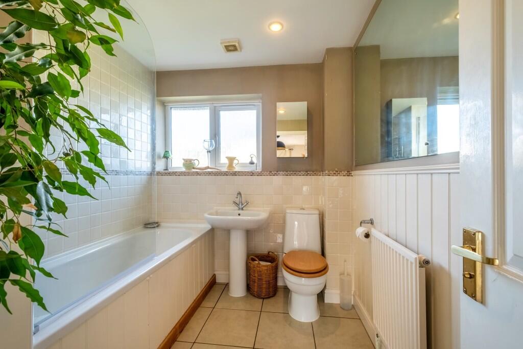 17 Clarke Close-4...